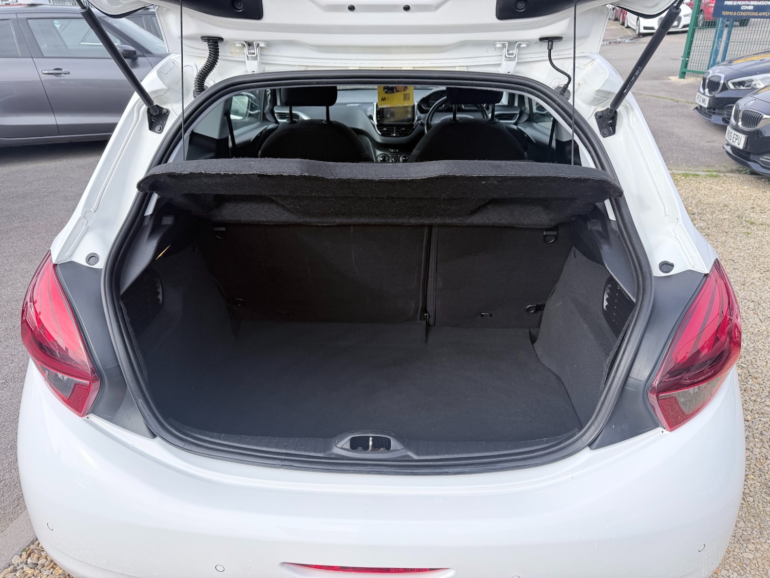 Used Peugeot 208 2016 for sale - 78027235: Photo 18