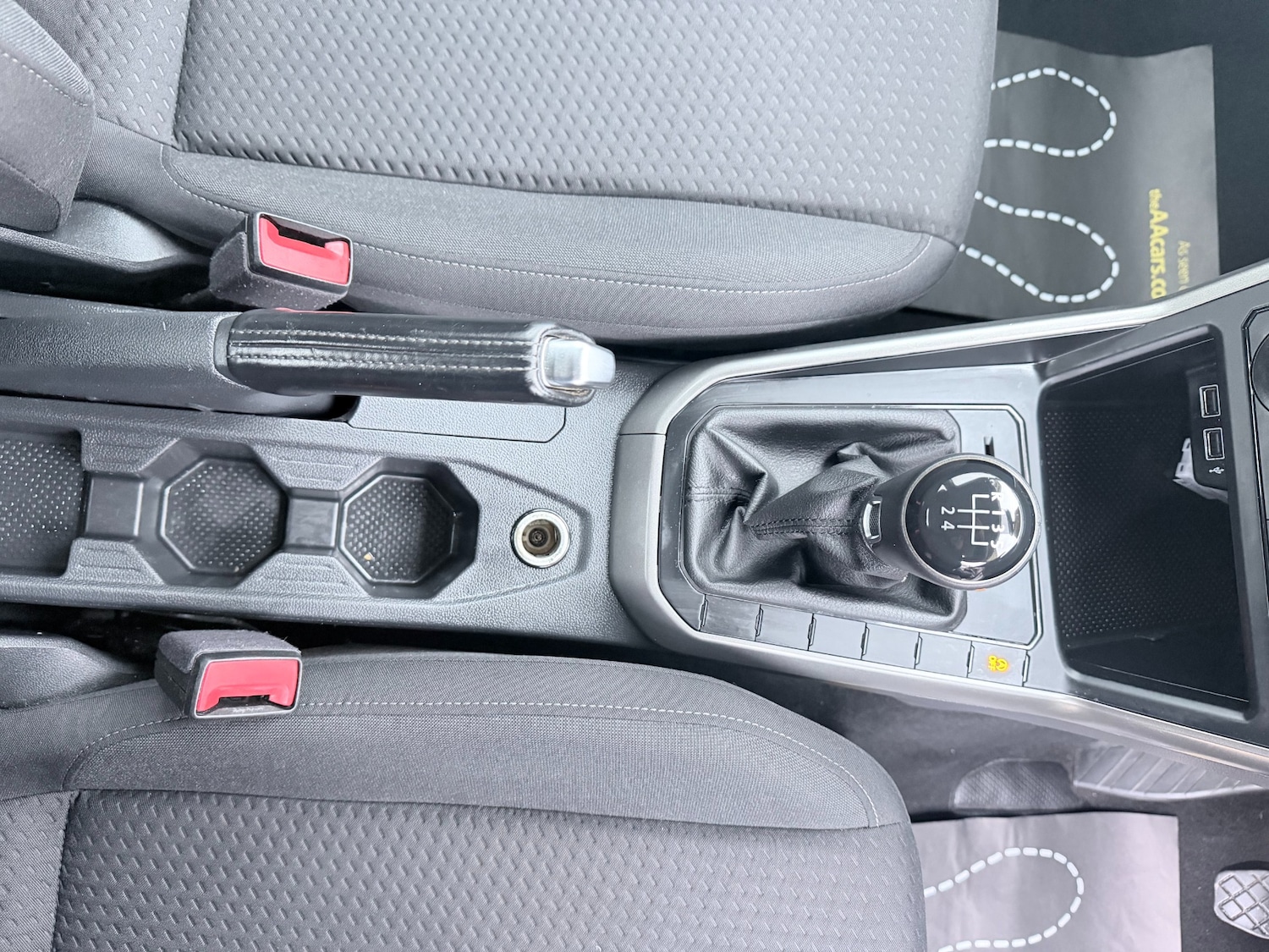 Used Volkswagen Polo 2018 for sale - 77717810: Photo 33