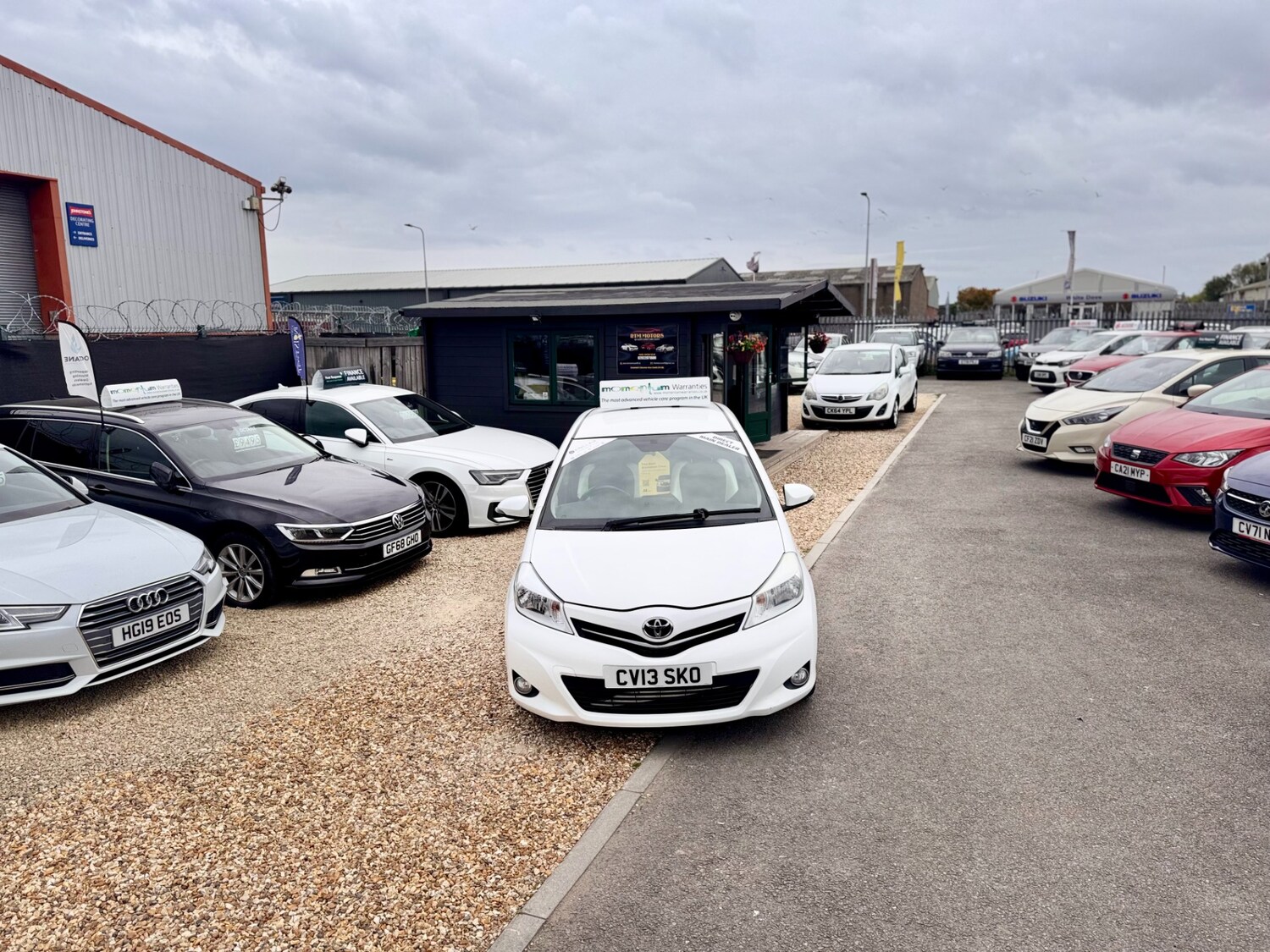 Used Toyota Yaris 2013 for sale - 77543764: Photo 52