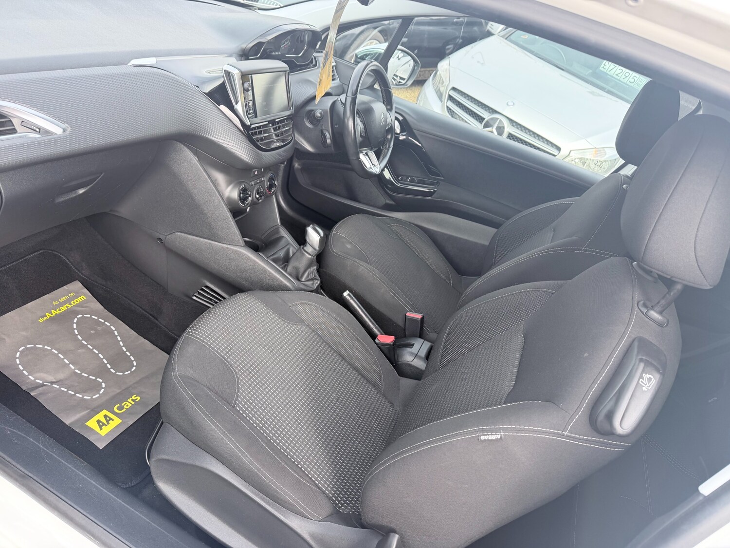 Used Peugeot 208 2016 for sale - 78107740: Photo 36