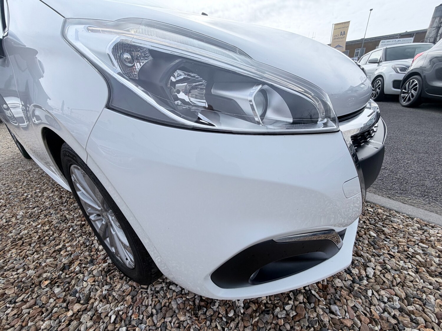 Used Peugeot 208 2016 for sale - 78107740: Photo 43