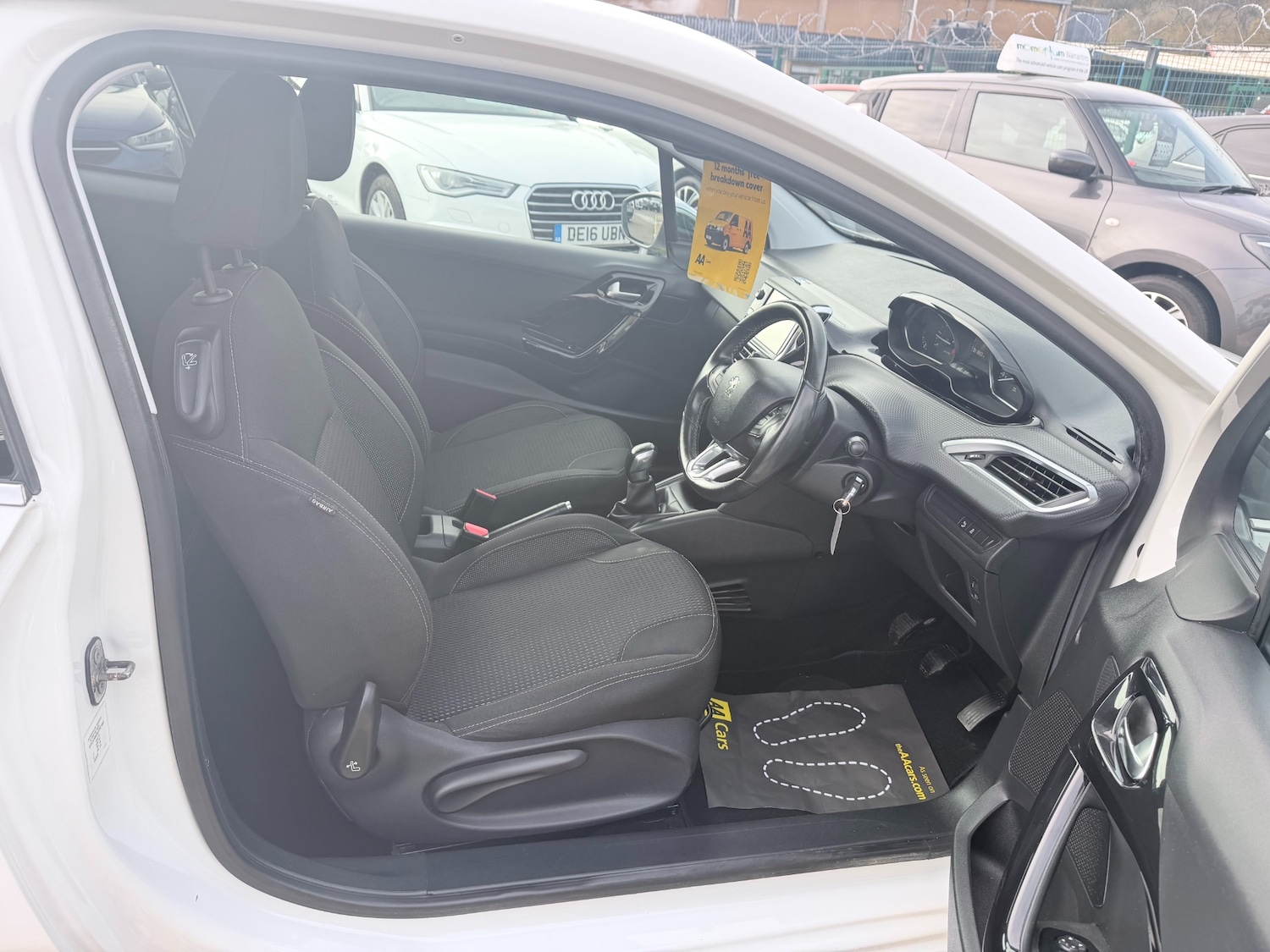 Used Peugeot 208 2016 for sale - 78107740: Photo 8