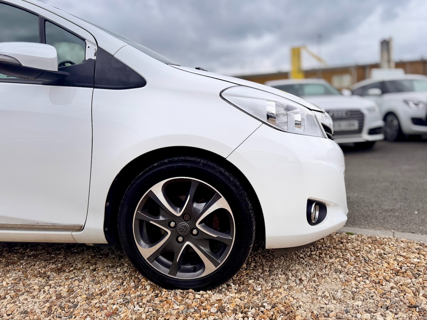 Used Toyota Yaris 2013 for sale - 76364149: Photo 21