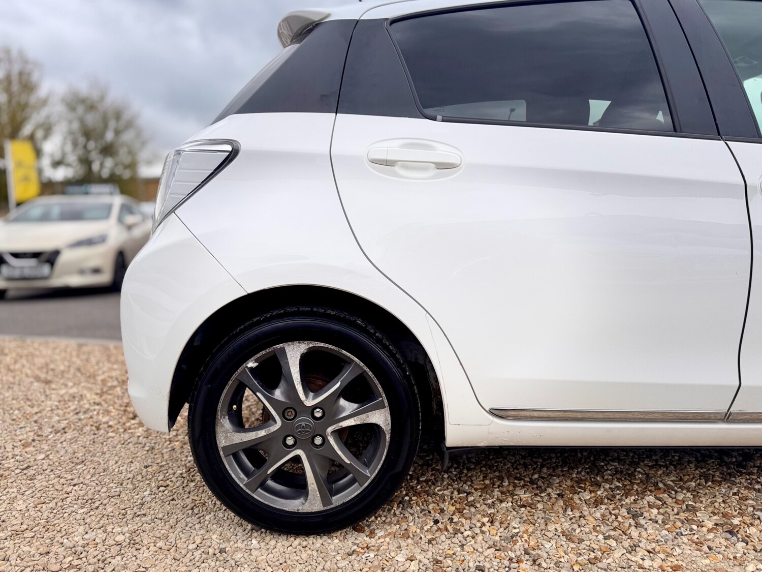Used Toyota Yaris 2013 for sale - 76364149: Photo 22