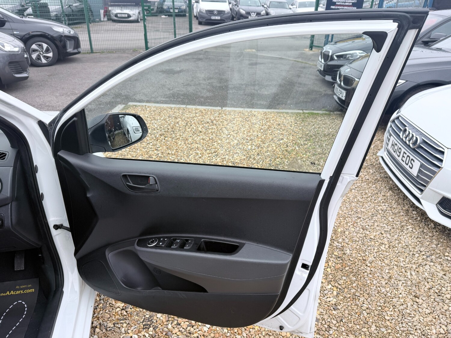 Used Hyundai i10 2018 for sale - 78144582: Photo 23