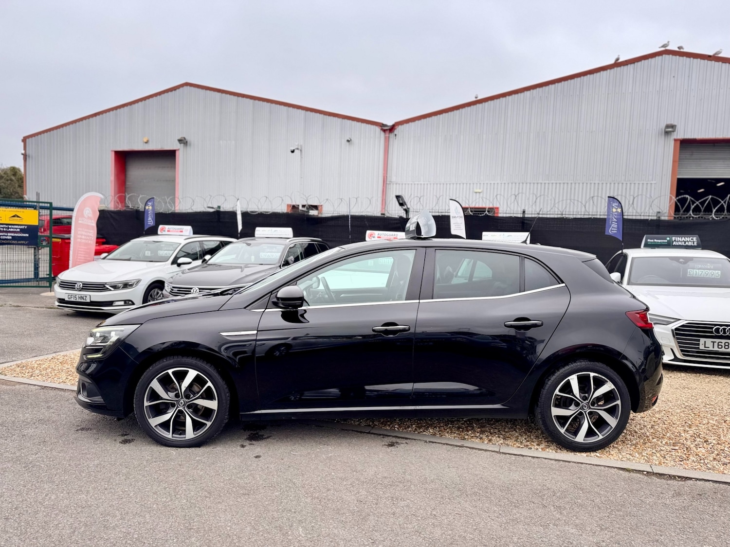 Used Renault Megane 2016 for sale - 76536229: Photo 16