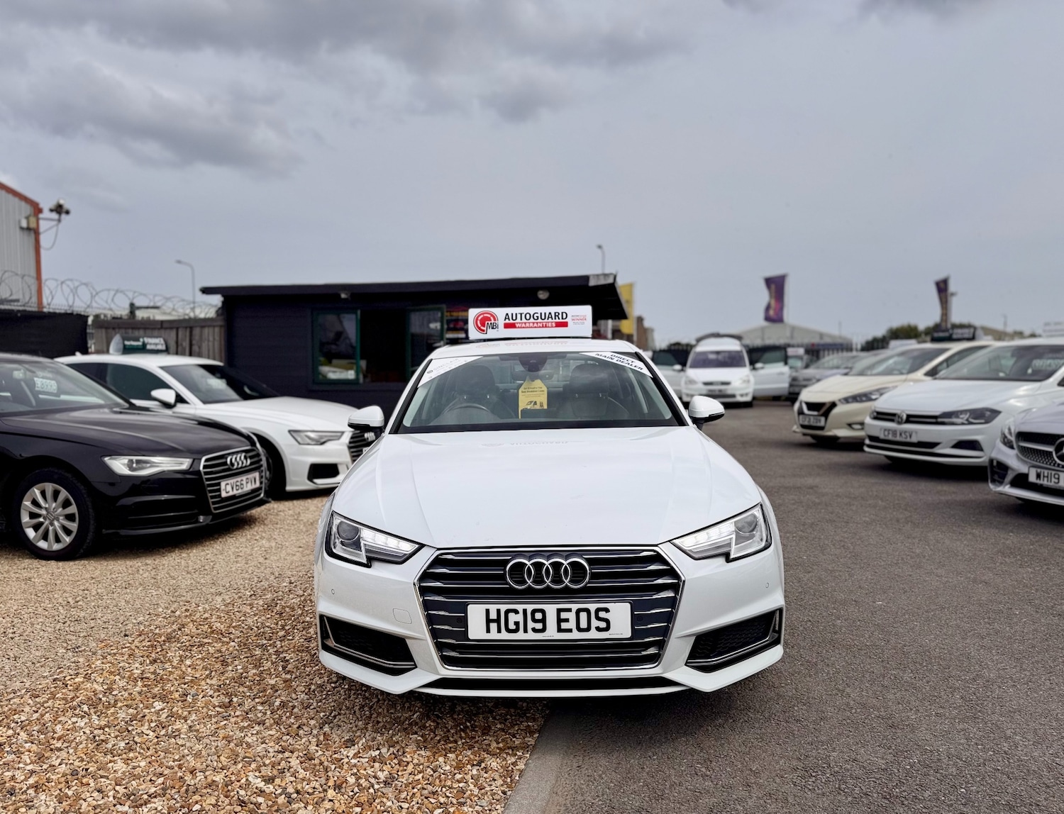 Used Audi A4 2019 for sale - 77064075: Photo 2