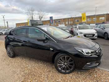 2017 (17) - 1.4T 16V 150 Elite Nav 5dr