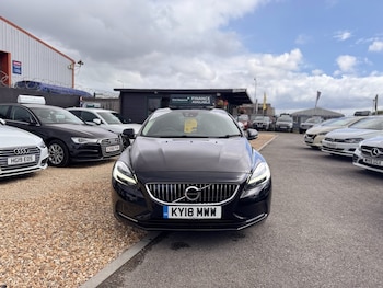 Used Volvo V40 2018 for sale - 75959883: Photo