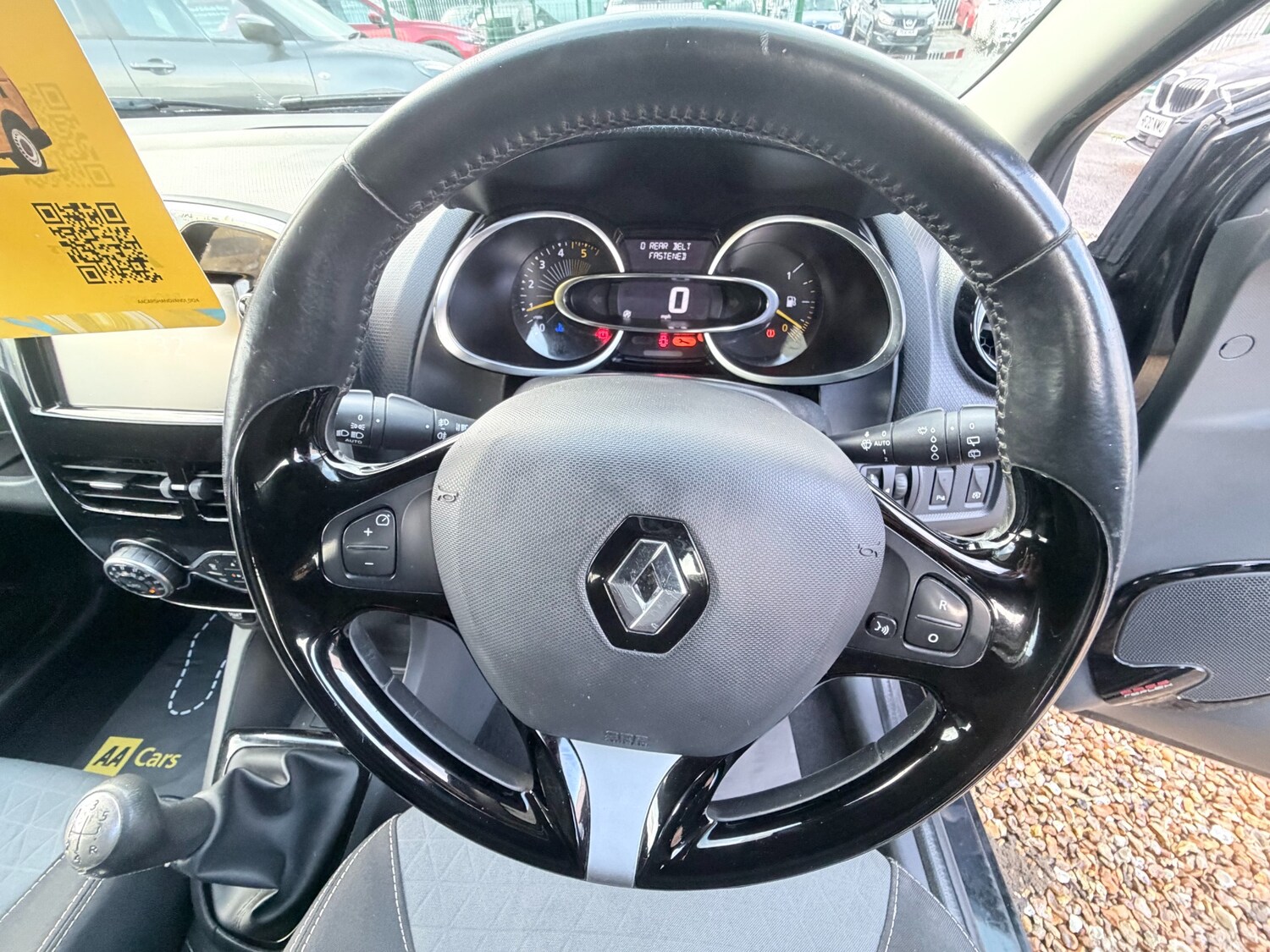 Used Renault Clio 2015 for sale - 77543876: Photo 26