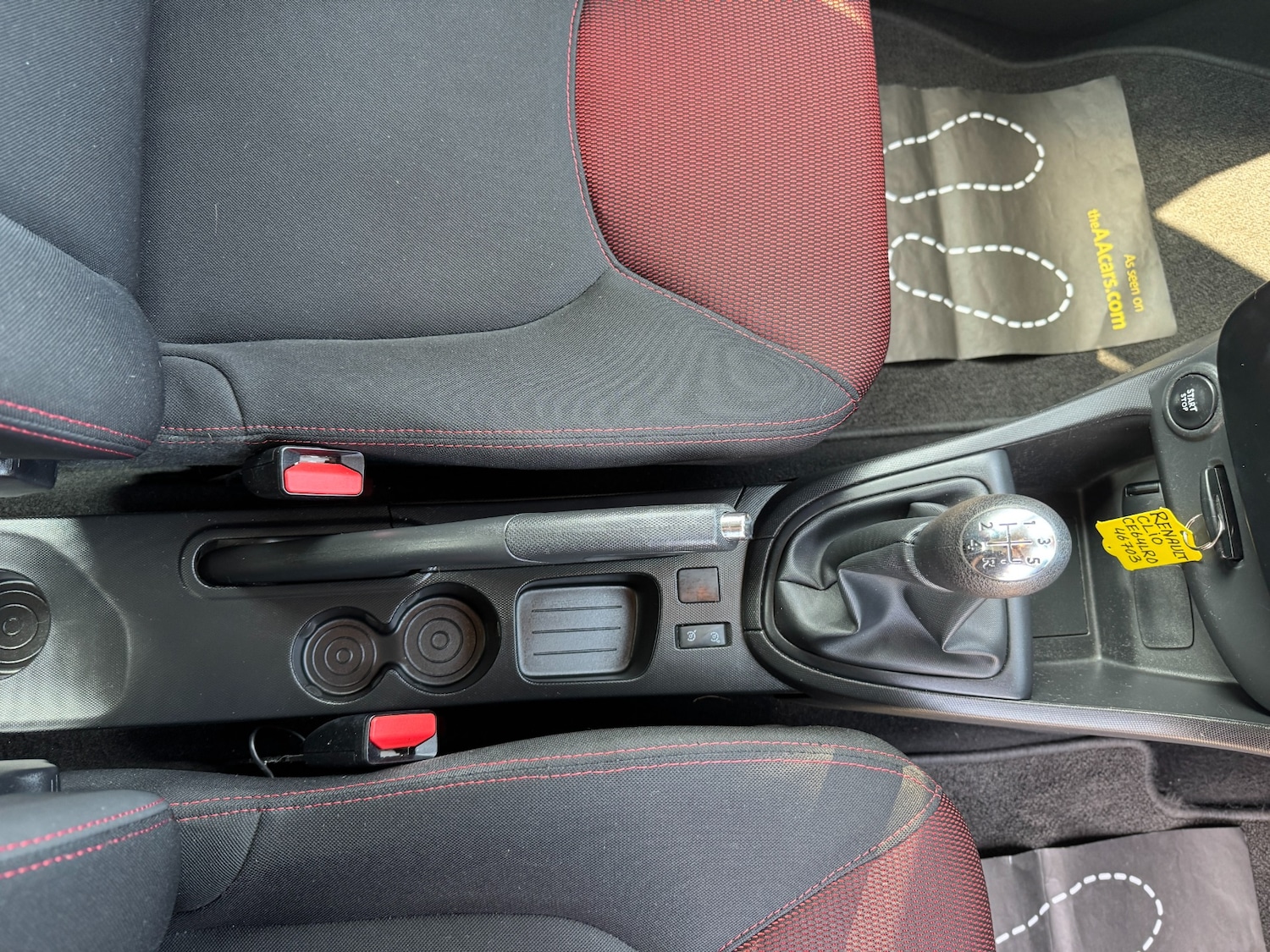 Used Renault Clio 2014 for sale - 76159285: Photo 32