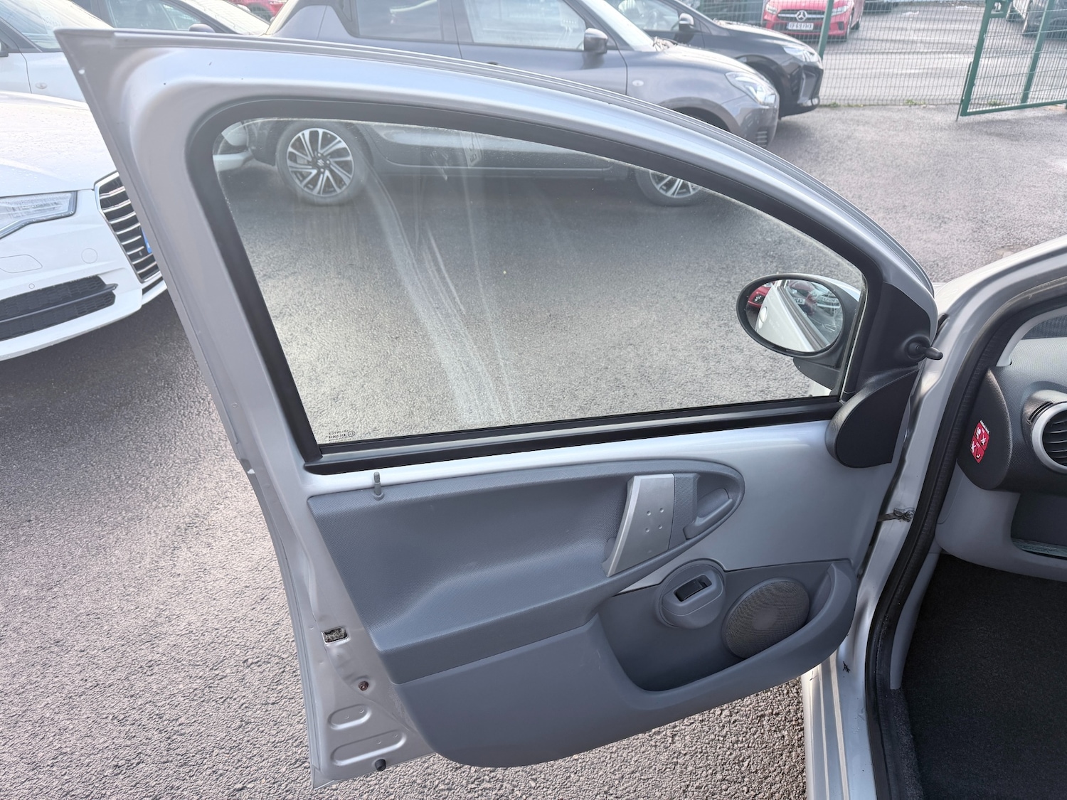 Used Toyota AYGO 2009 for sale - 77404618: Photo 33