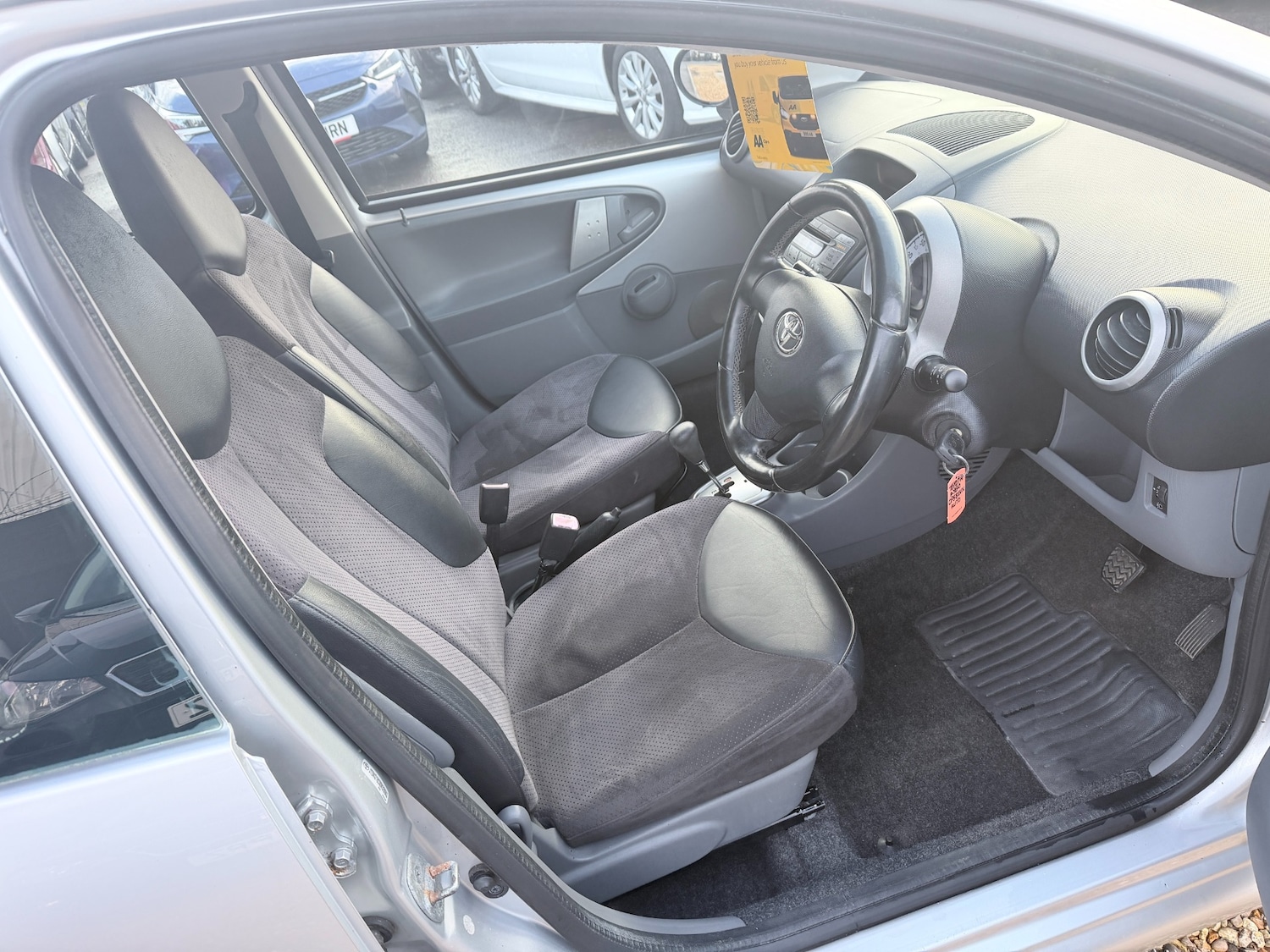 Used Toyota AYGO 2009 for sale - 77404618: Photo 8