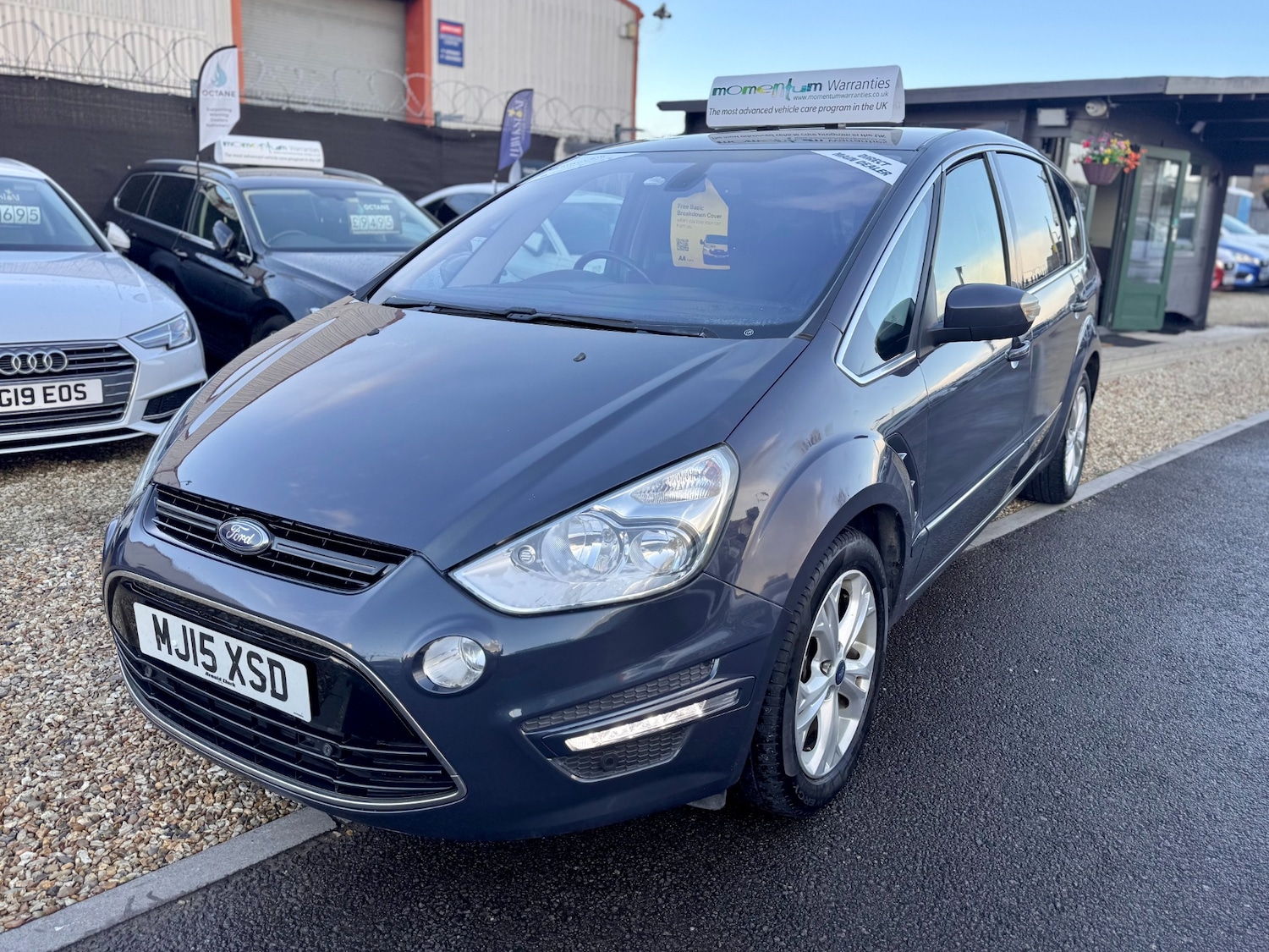 Used Ford S-Max 2015 for sale - 76932254: Photo 17