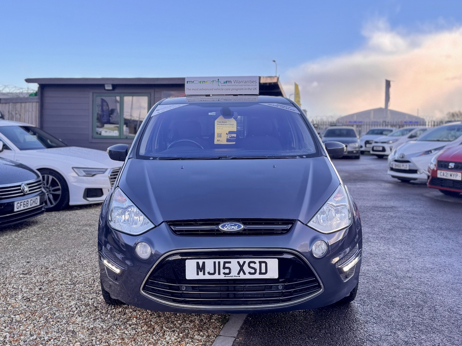 Used Ford S-Max 2015 for sale - 76932254: Photo 2