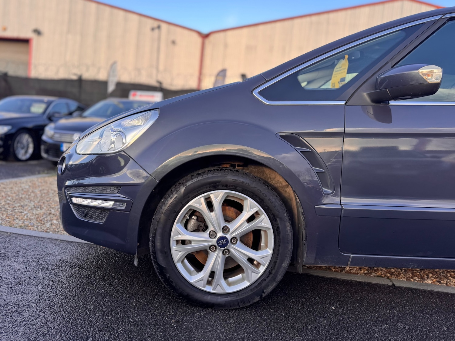 Used Ford S-Max 2015 for sale - 76932254: Photo 24