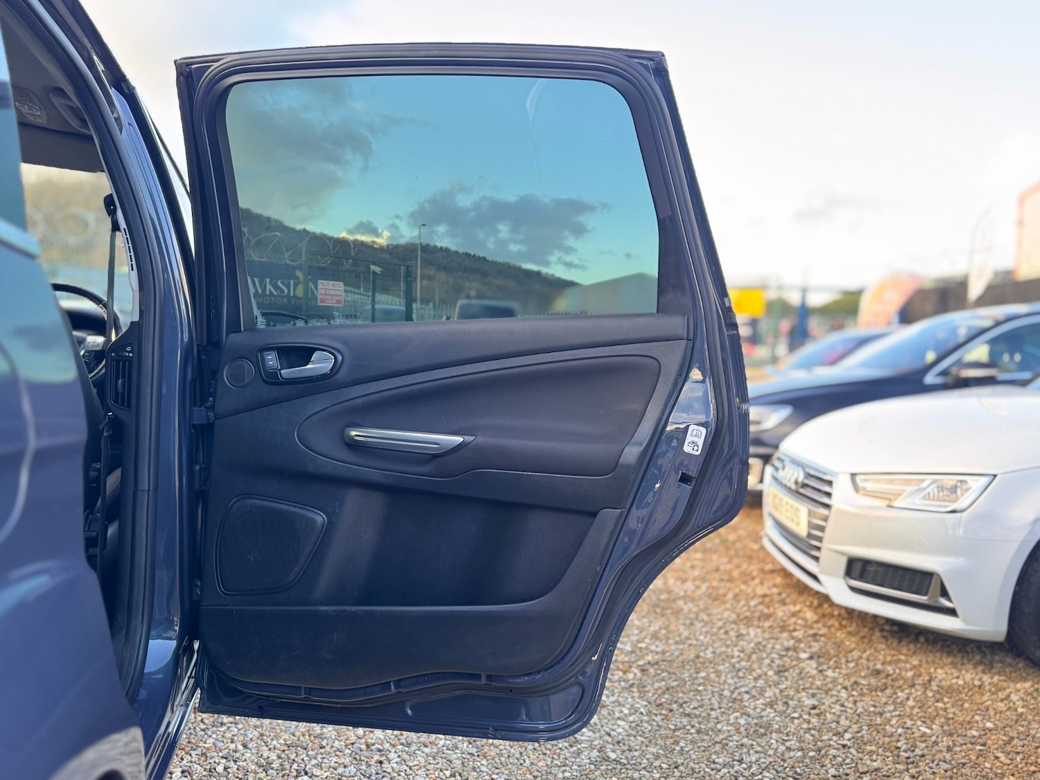 Used Ford S-Max 2015 for sale - 76932254: Photo 37