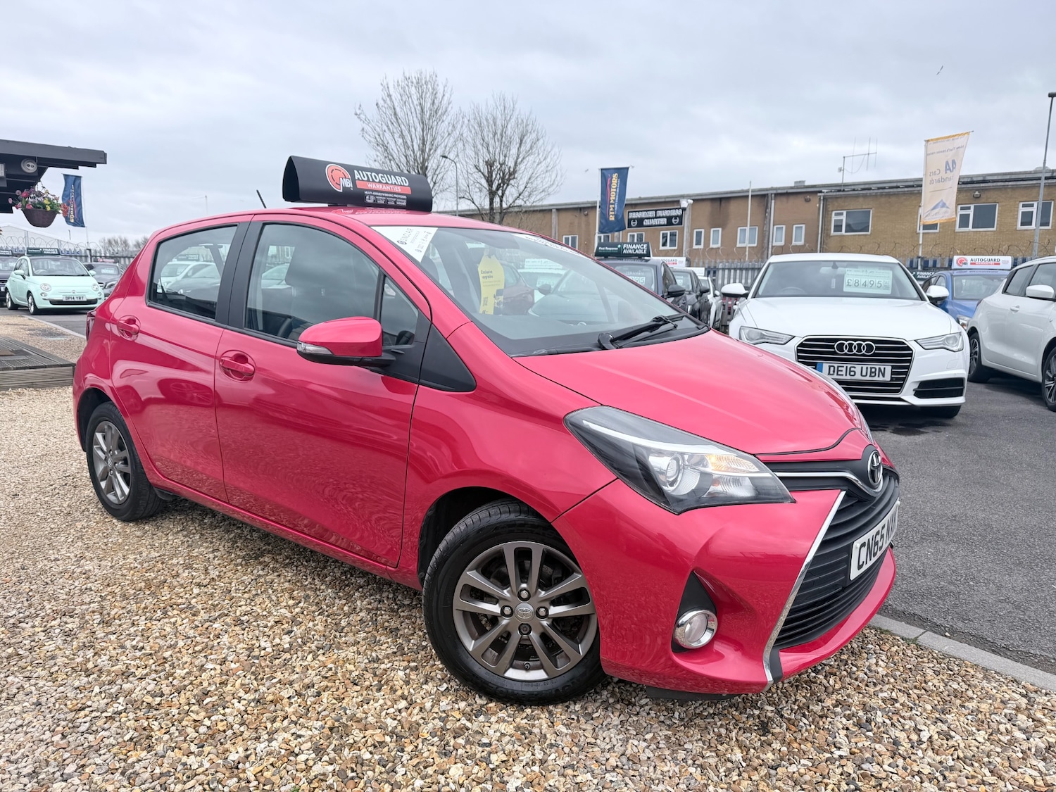 Used Toyota Yaris 2015 for sale - 77675415: Photo 1