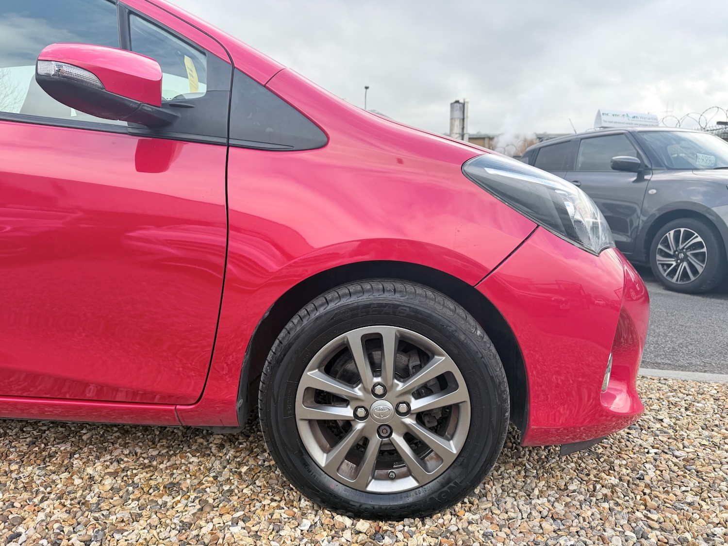 Used Toyota Yaris 2015 for sale - 77675415: Photo 19