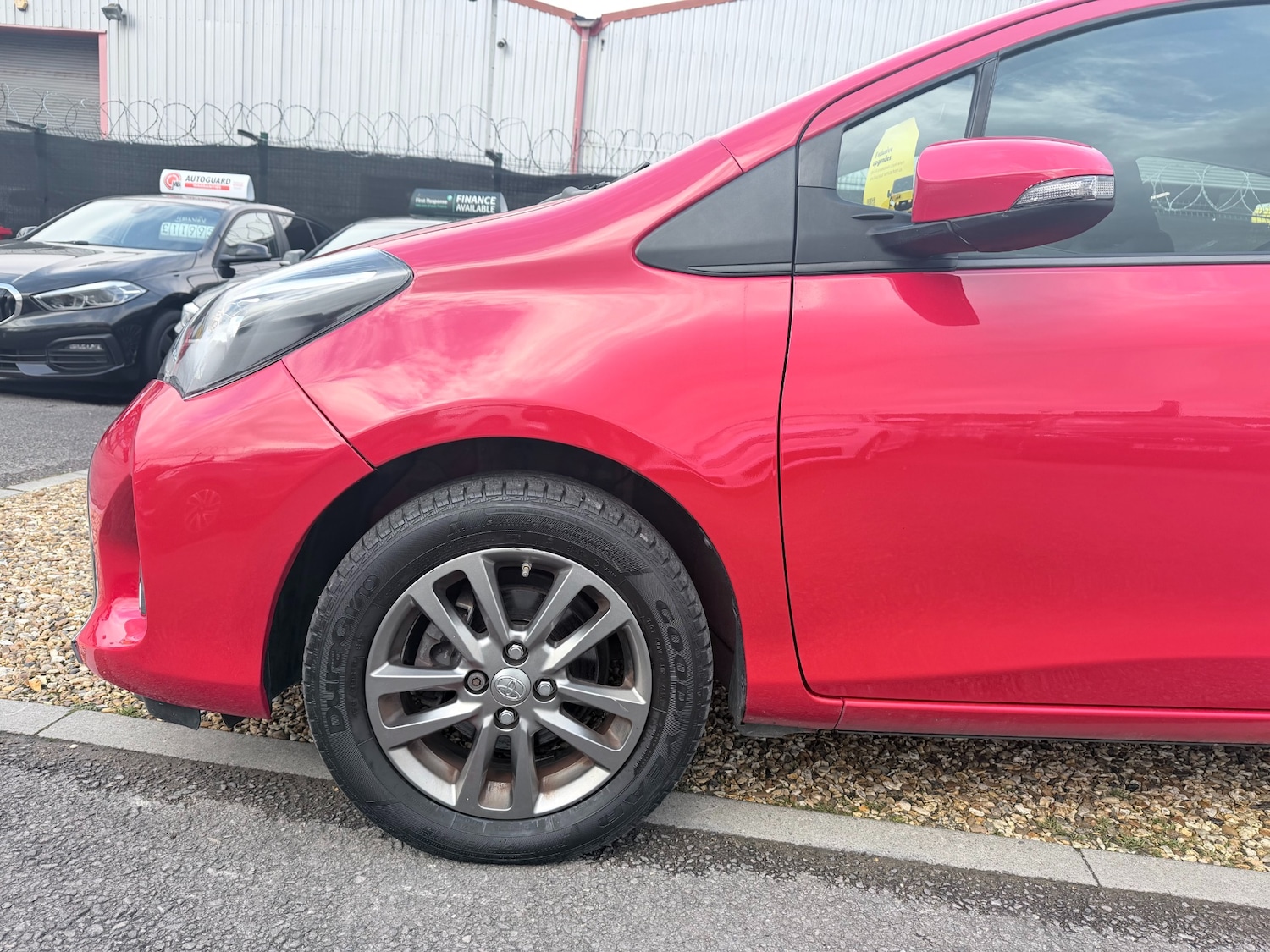 Used Toyota Yaris 2015 for sale - 77675415: Photo 22