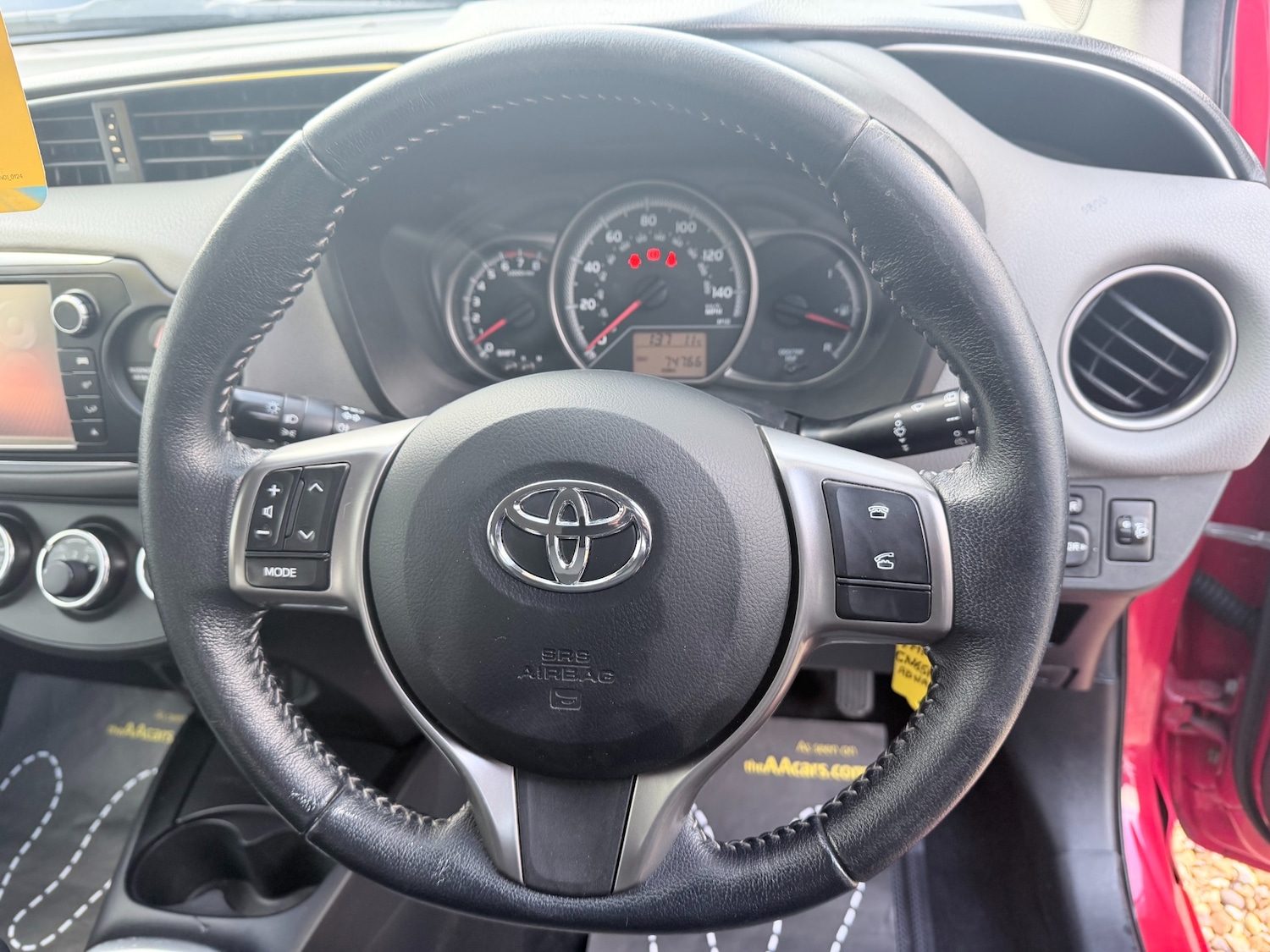 Used Toyota Yaris 2015 for sale - 77675415: Photo 26