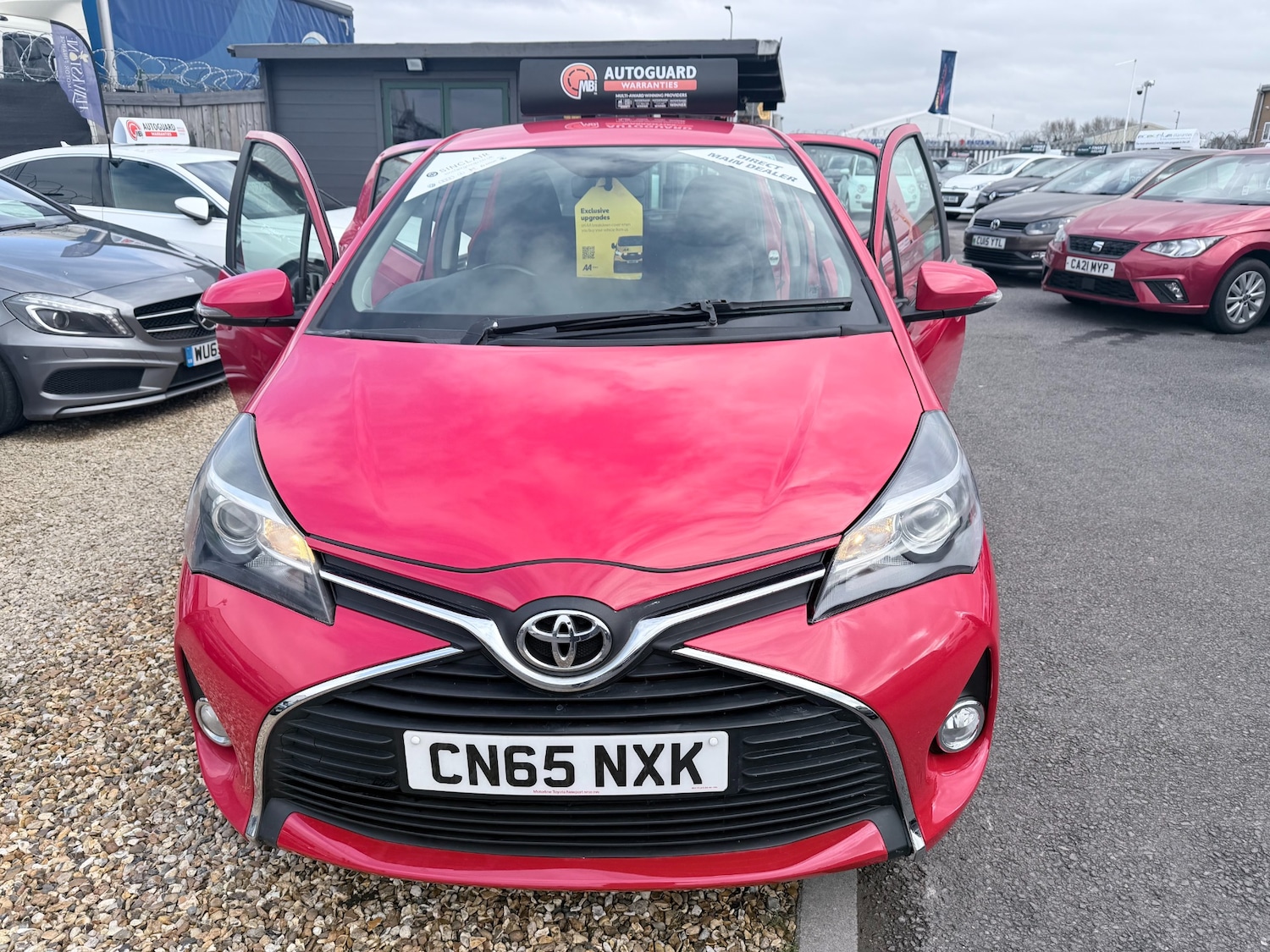 Used Toyota Yaris 2015 for sale - 77675415: Photo 42