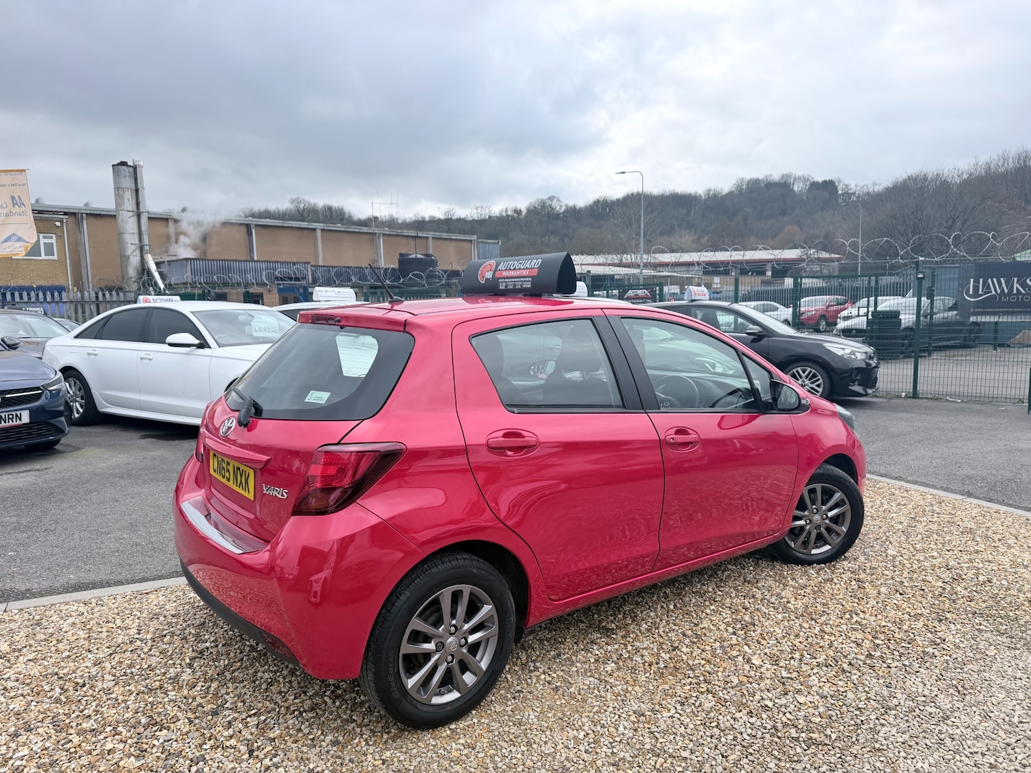 Used Toyota Yaris 2015 for sale - 77675415: Photo 5