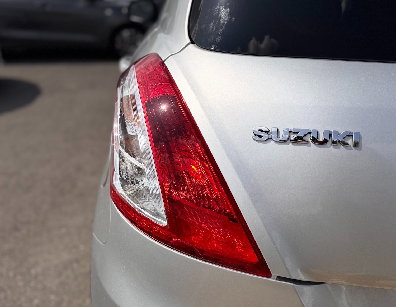 Used Suzuki Swift 2015 for sale - 76157650: Photo 45