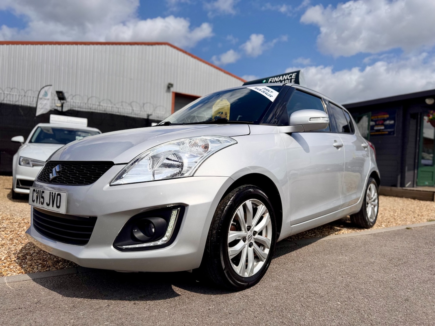 Used Suzuki Swift 2015 for sale - 76157650: Photo 51