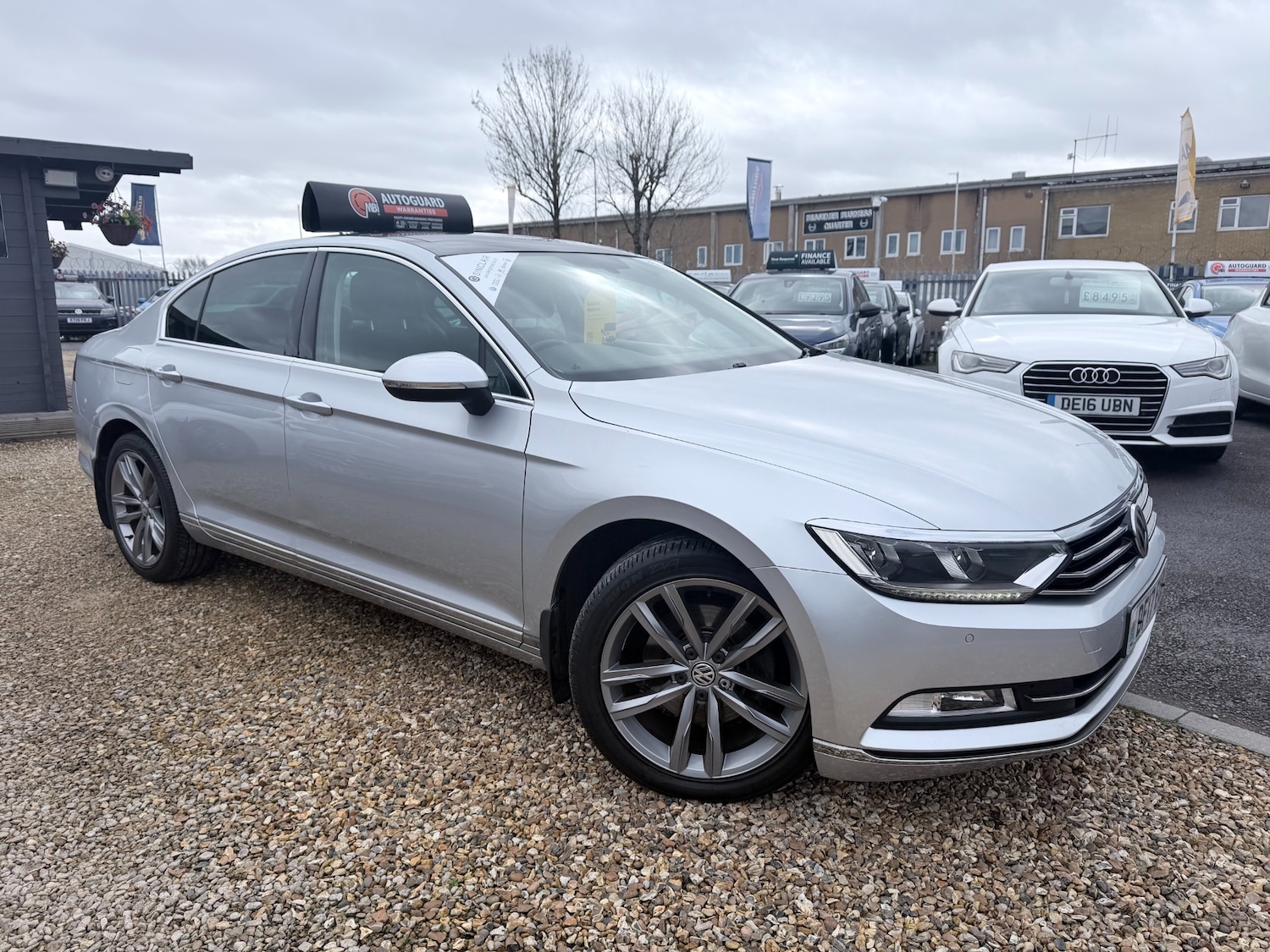 Used Volkswagen Passat 2017 for sale - 77903353: Photo 1