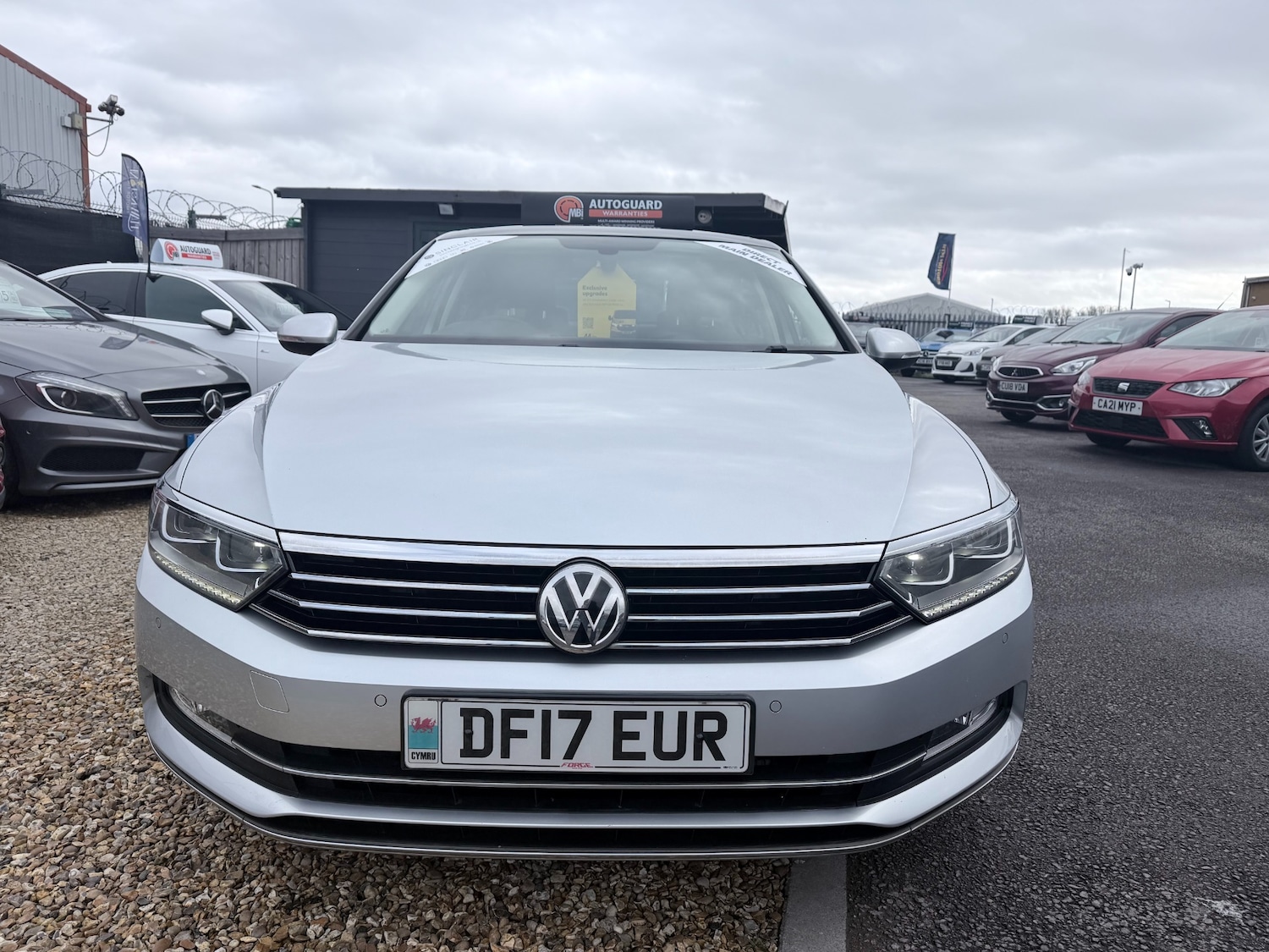 Used Volkswagen Passat 2017 for sale - 77903353: Photo 2