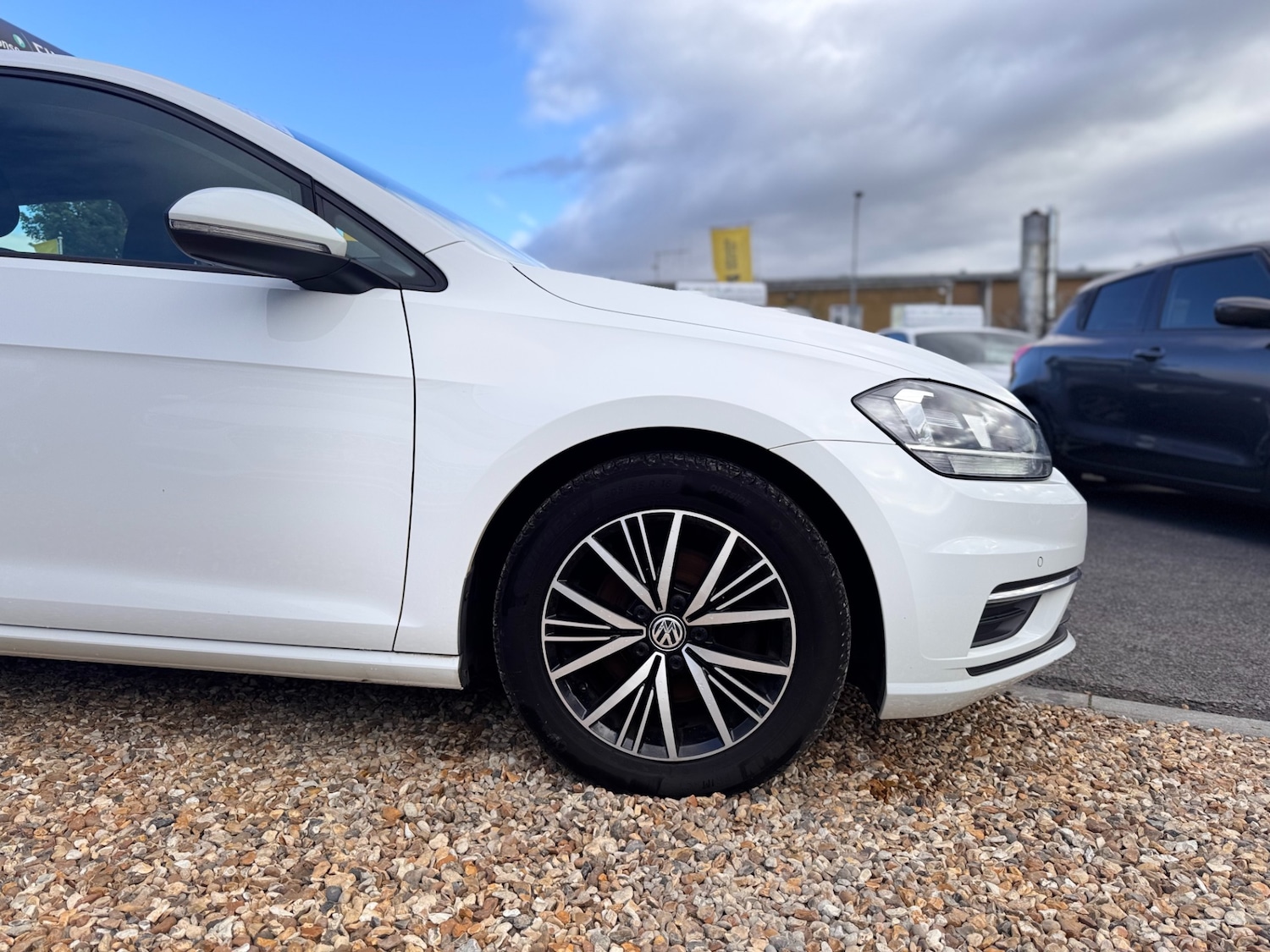Used Volkswagen Golf 2018 for sale - 76682115: Photo 20