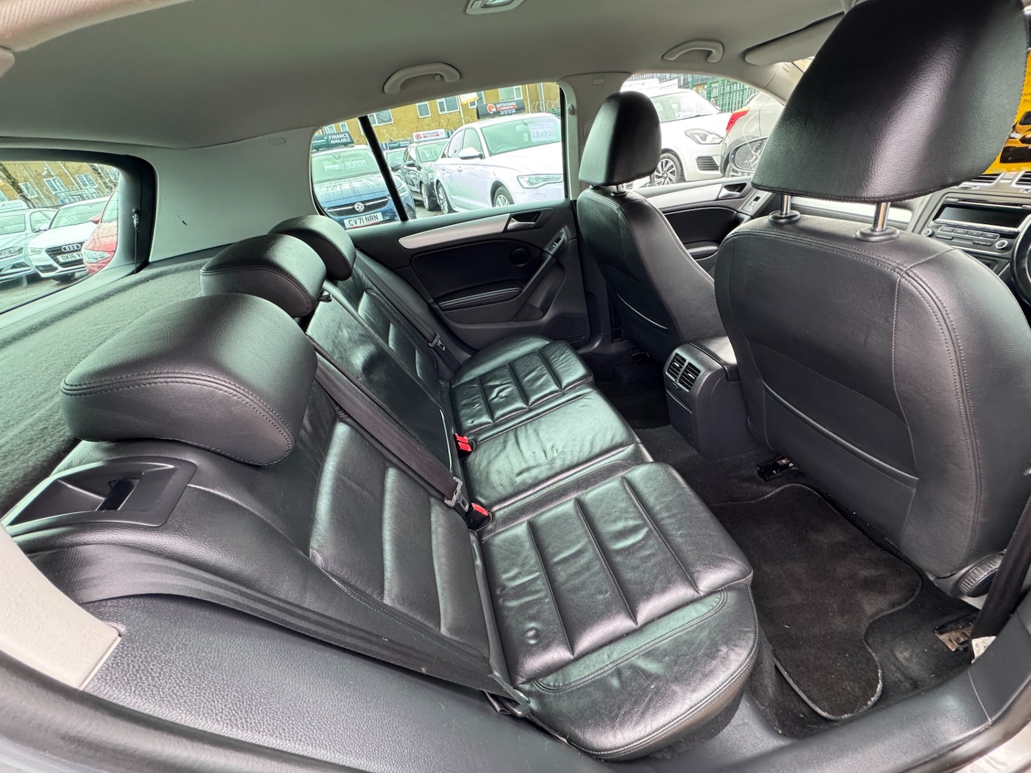 Used Volkswagen Golf 2012 for sale - 77689327: Photo 36