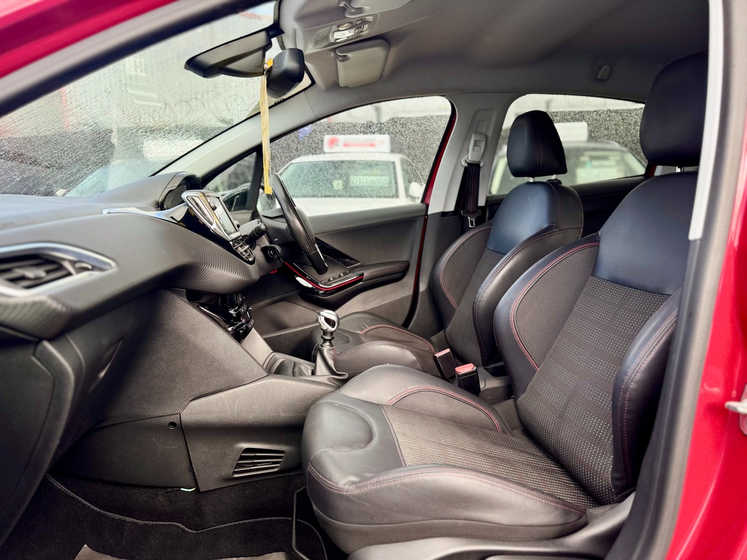 Used Peugeot 208 2015 for sale - 77297343: Photo 44