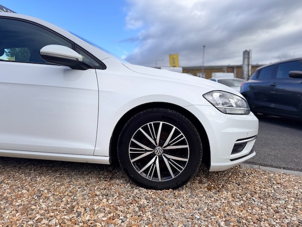 Used Volkswagen Golf 2018 for sale - 76236309: Photo 20