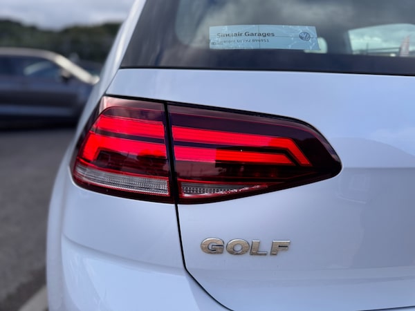 Used Volkswagen Golf 2018 for sale - 76236309: Photo 40