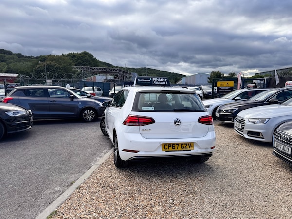 Used Volkswagen Golf 2018 for sale - 76236309: Photo 8