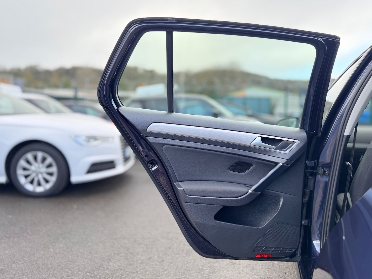 Used Volkswagen Golf 2015 for sale - 76933305: Photo 40