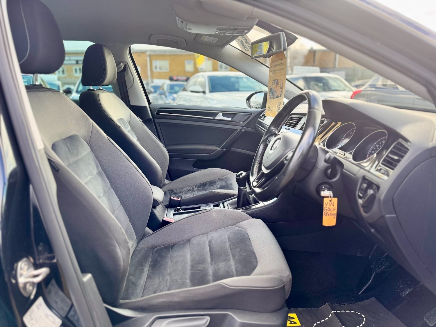 Used Volkswagen Golf 2015 for sale - 76835021: Photo 9