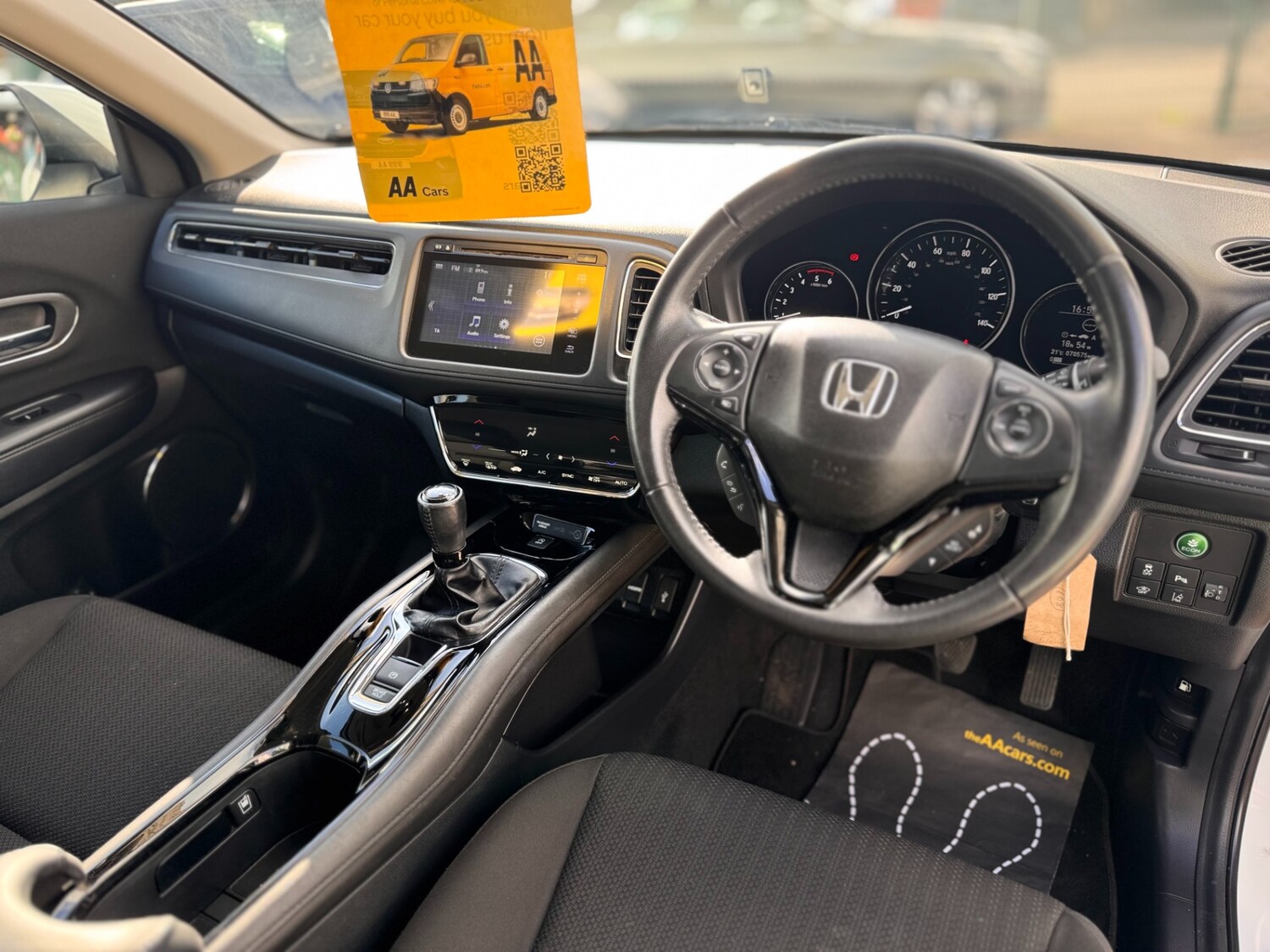 Used Honda HR-V 2017 for sale - 76384747: Photo 37