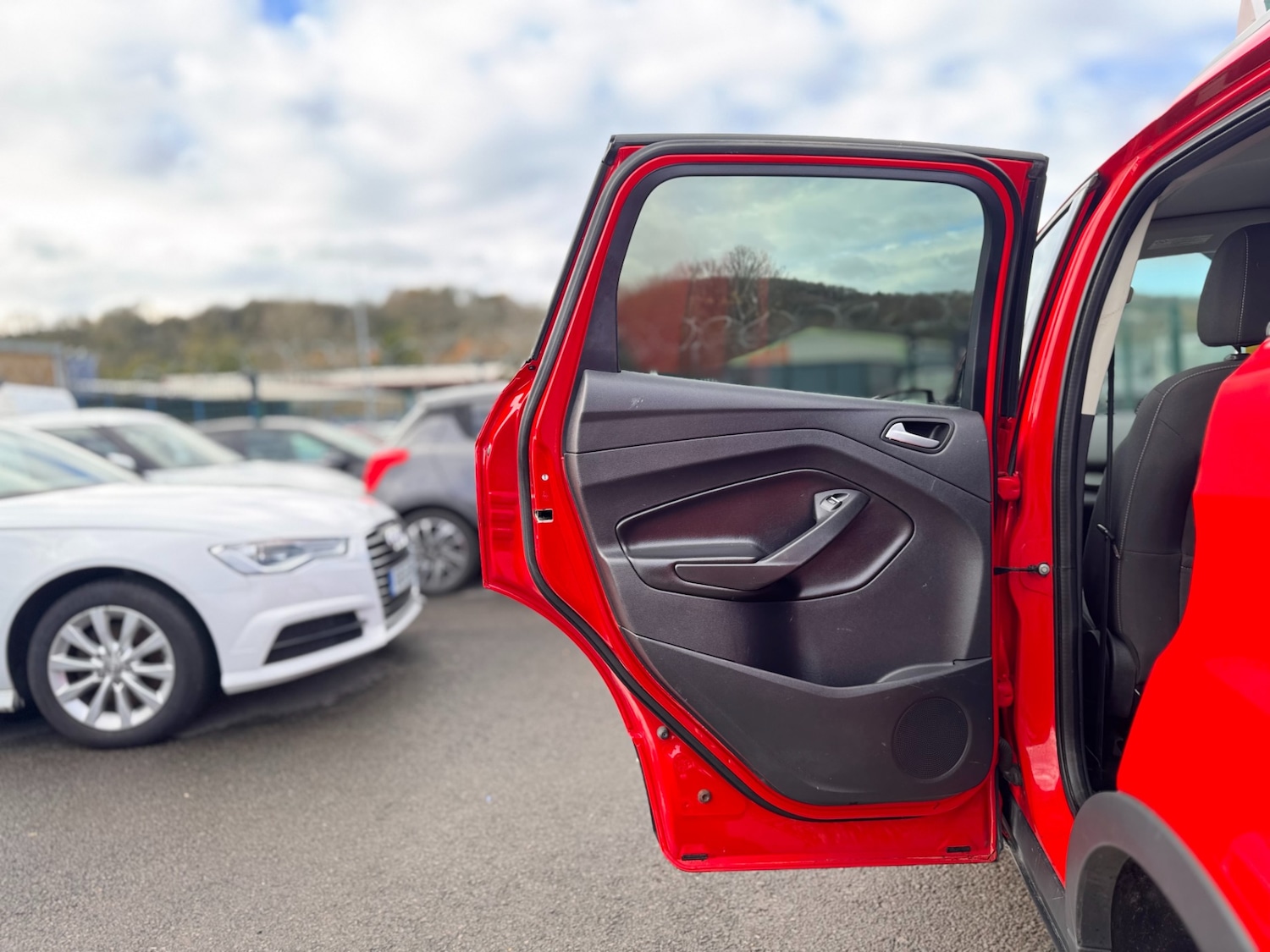 Used Ford Kuga 2014 for sale - 76681924: Photo 40