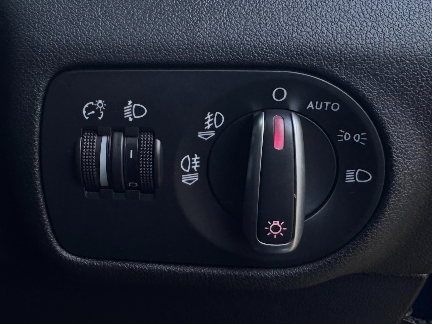 Used Audi A1 2013 for sale - 77051768: Photo 27