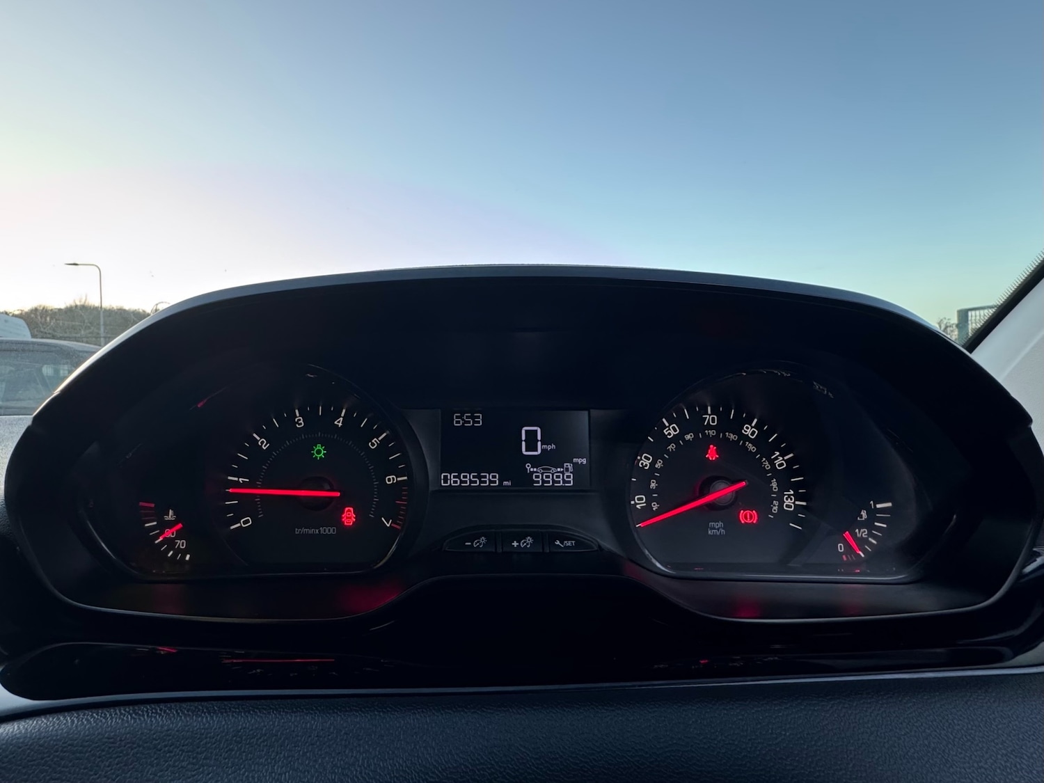 Used Peugeot 208 2013 for sale - 77051635: Photo 29