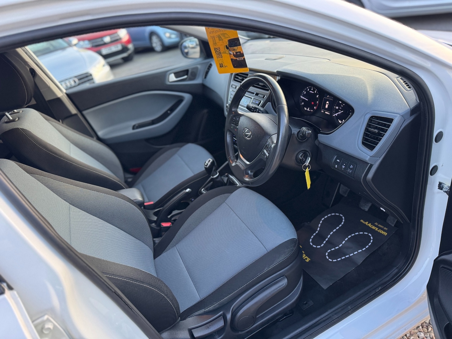 Used Hyundai i20 2016 for sale - 76157443: Photo 15