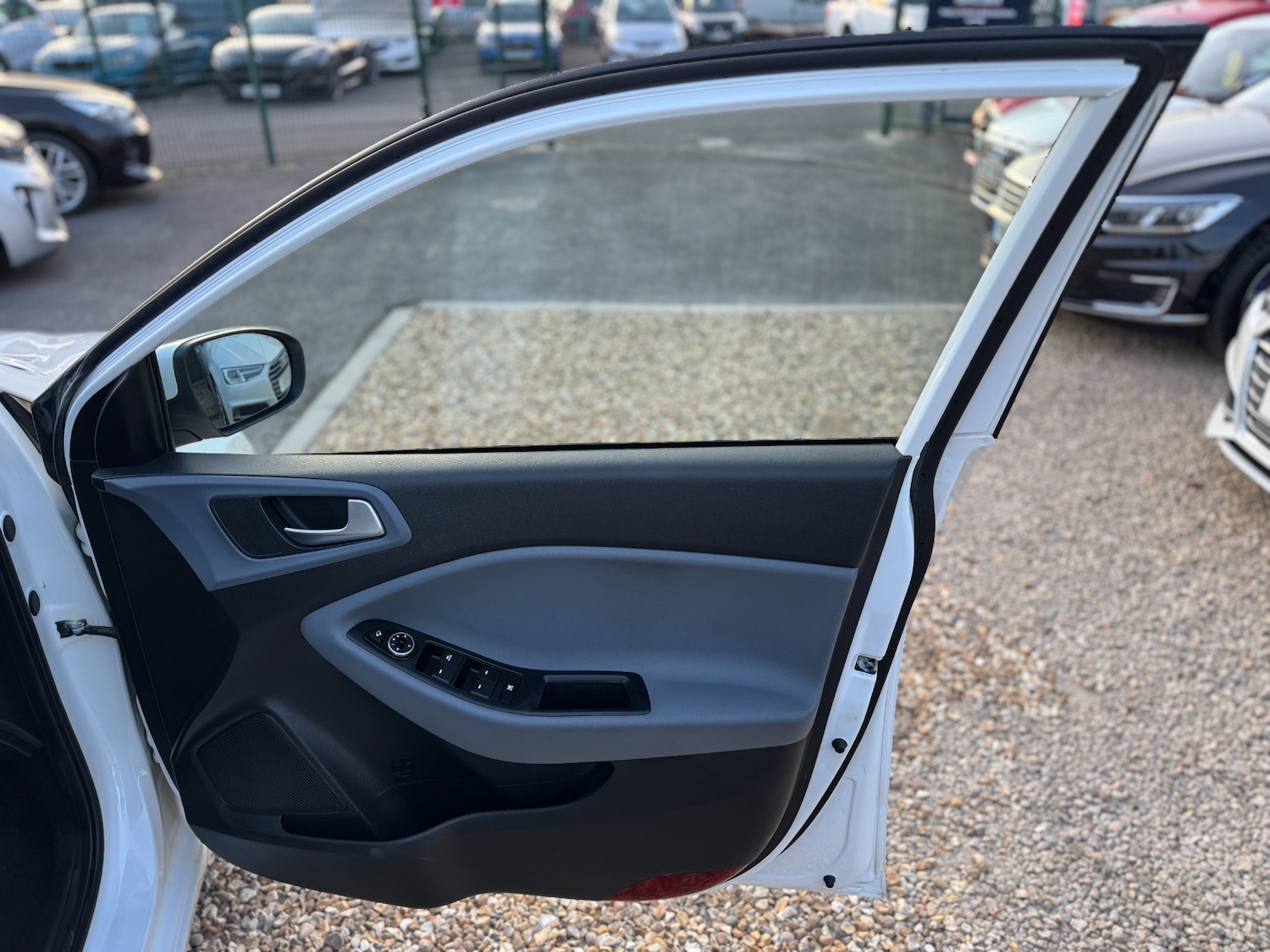 Used Hyundai i20 2016 for sale - 76157443: Photo 22