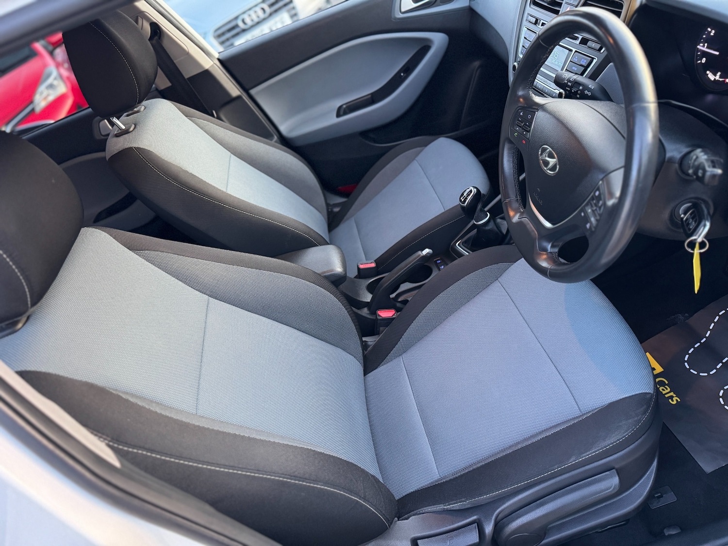 Used Hyundai i20 2016 for sale - 76157443: Photo 33