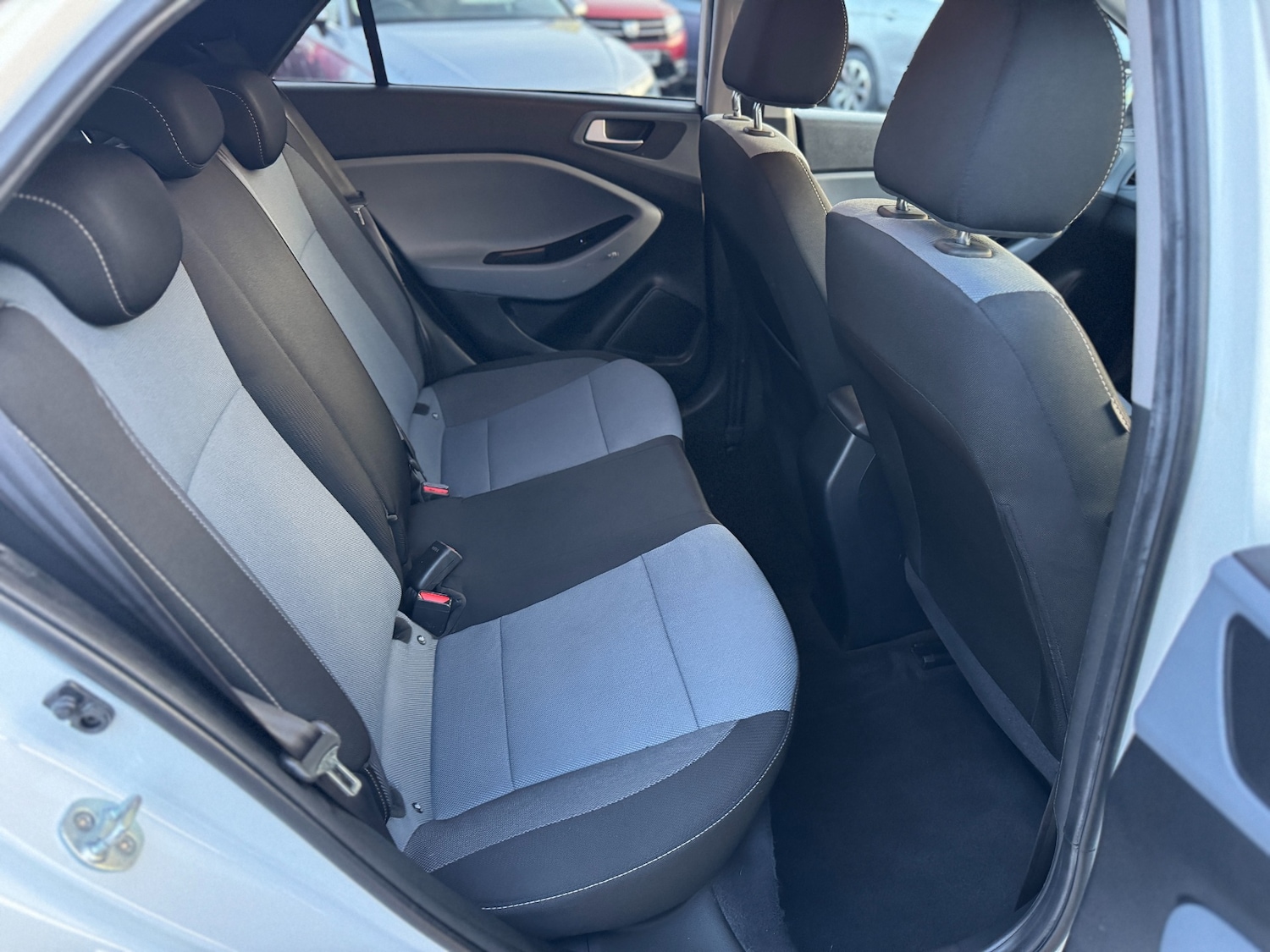 Used Hyundai i20 2016 for sale - 76157443: Photo 35