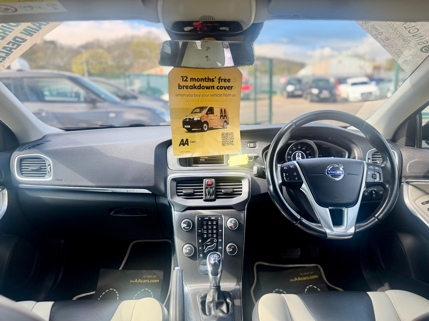 Used Volvo V40 2014 for sale - 78108077: Photo 10