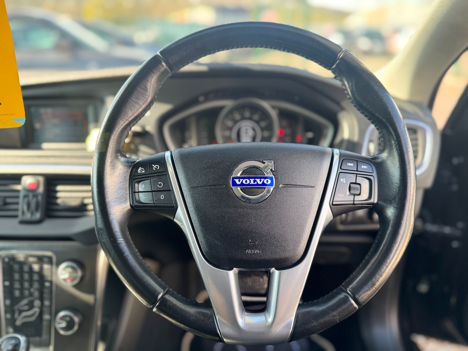 Used Volvo V40 2014 for sale - 78108077: Photo 28