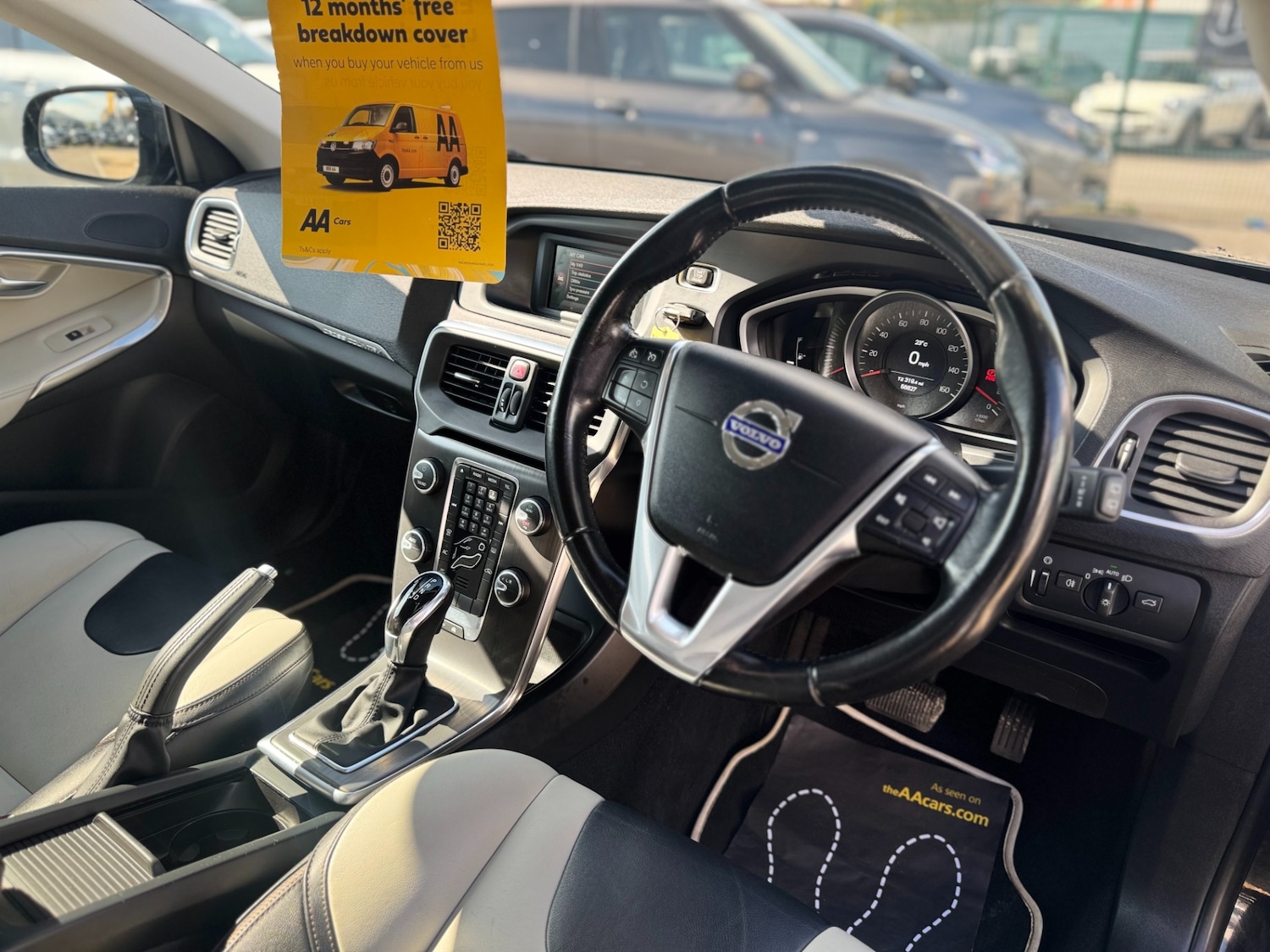 Used Volvo V40 2014 for sale - 78108077: Photo 36